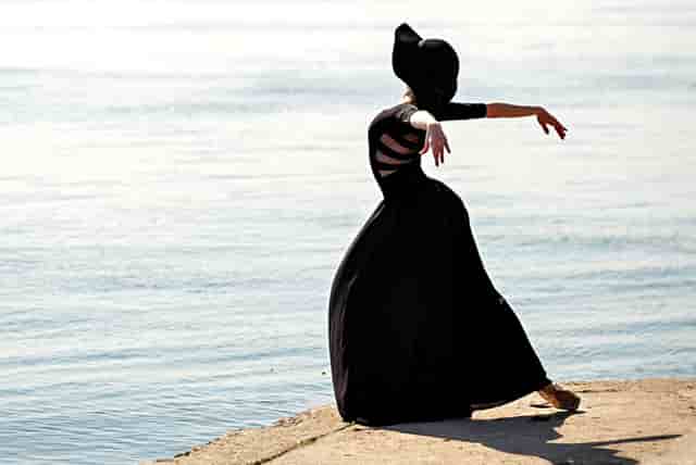 孕妇梦到跟老公一起上学(孕妇梦到自己上学读书)