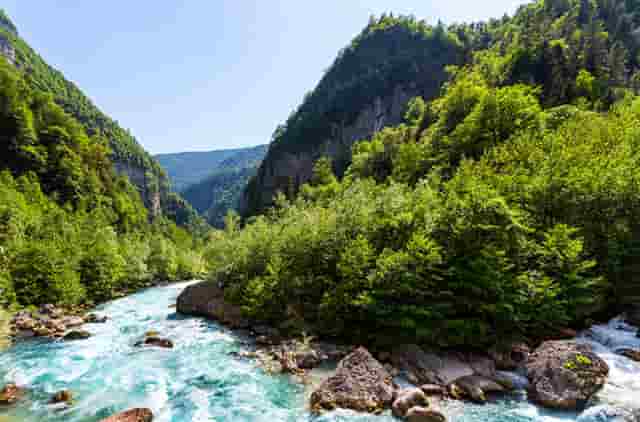 韩国冬季女生穿搭(冬季女生穿搭休闲学生)